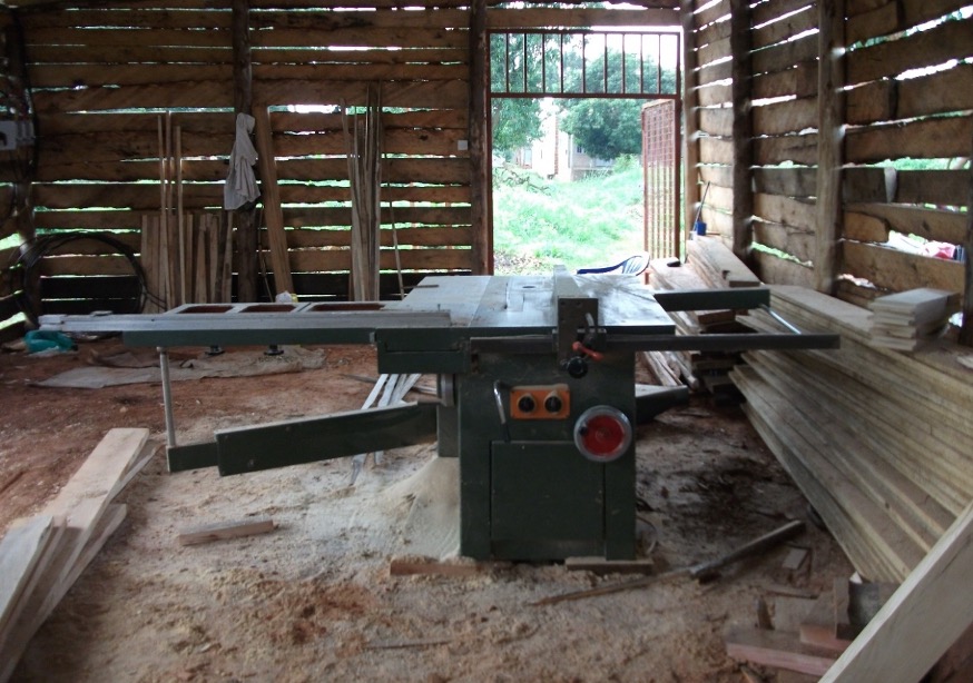 Secular saw machine for HIVE Uganda wood workshop with support from BDMF